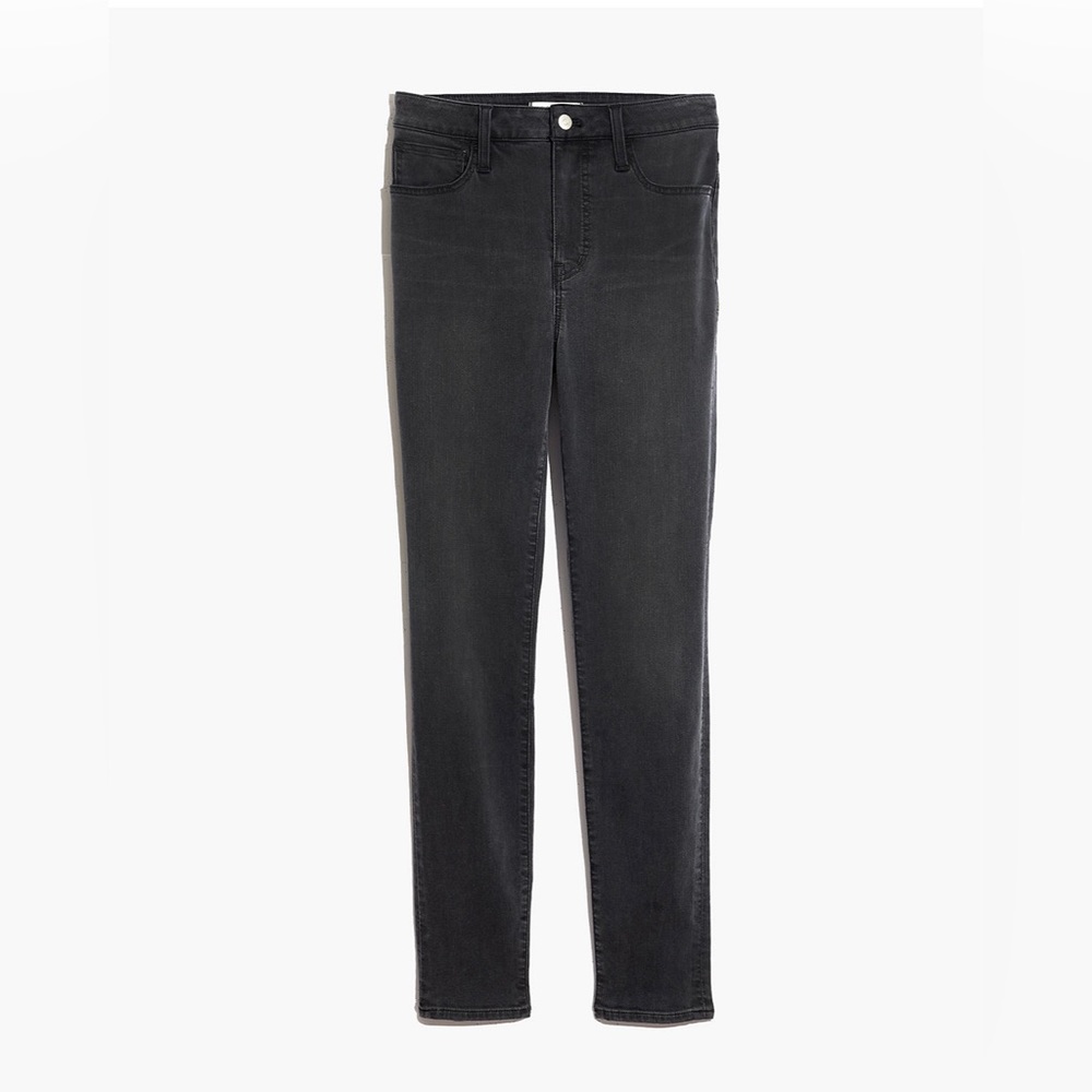 Petite Curvy Roadtripper Supersoft Jeans in Ashmont Wash